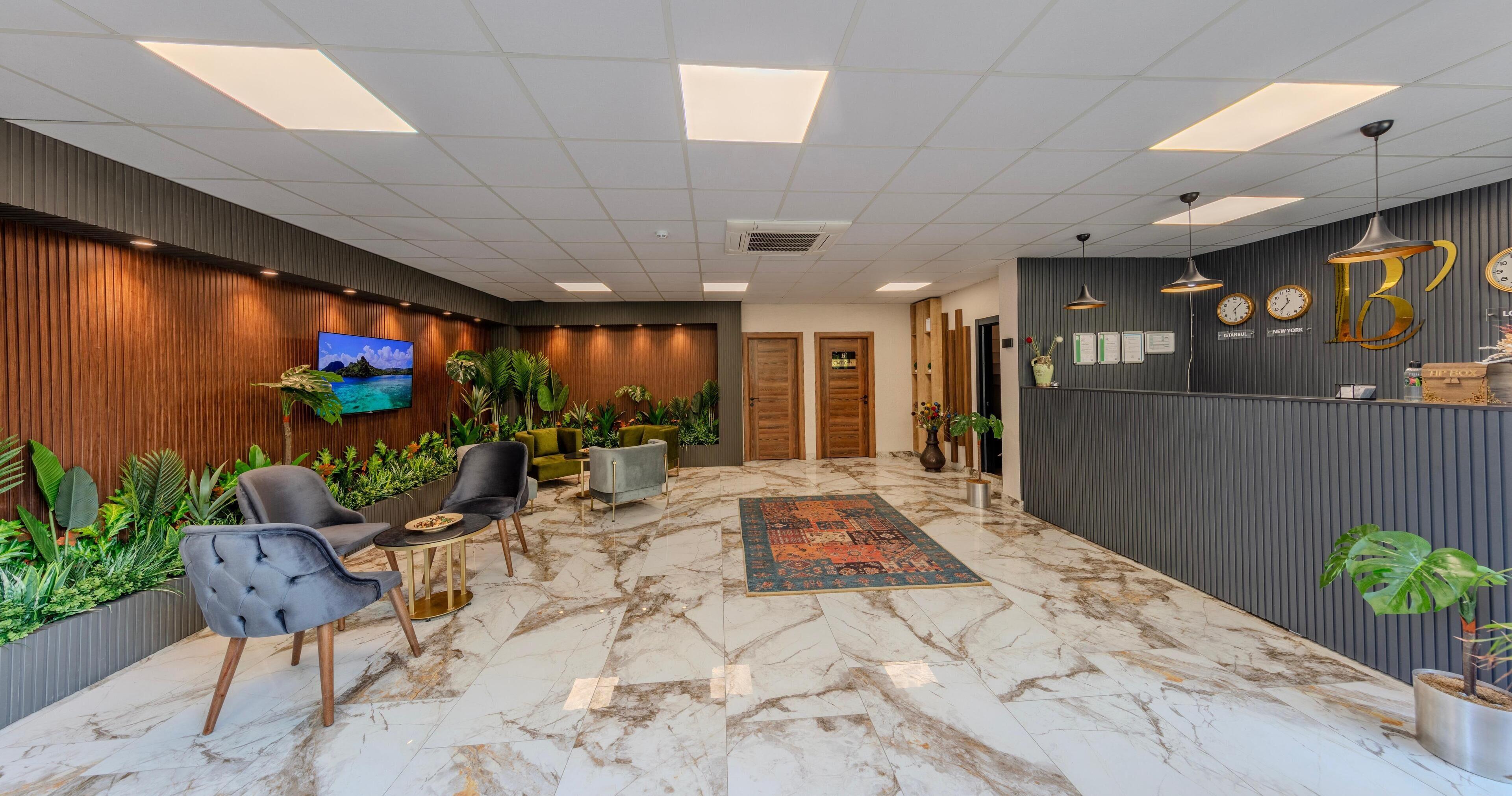 The Business Class Hotel — Photos 3